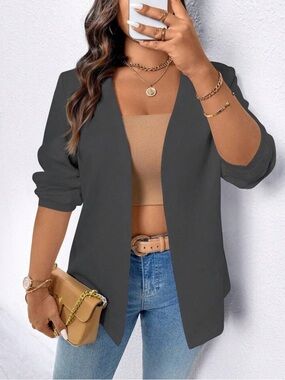 EMERY ROSE Casual light weight material Blazer, new, no tags.